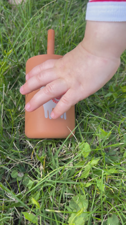 Gobelet en Silicone pour bébé et enfant La Box des Minis : 150ml de Joie pour Mini !